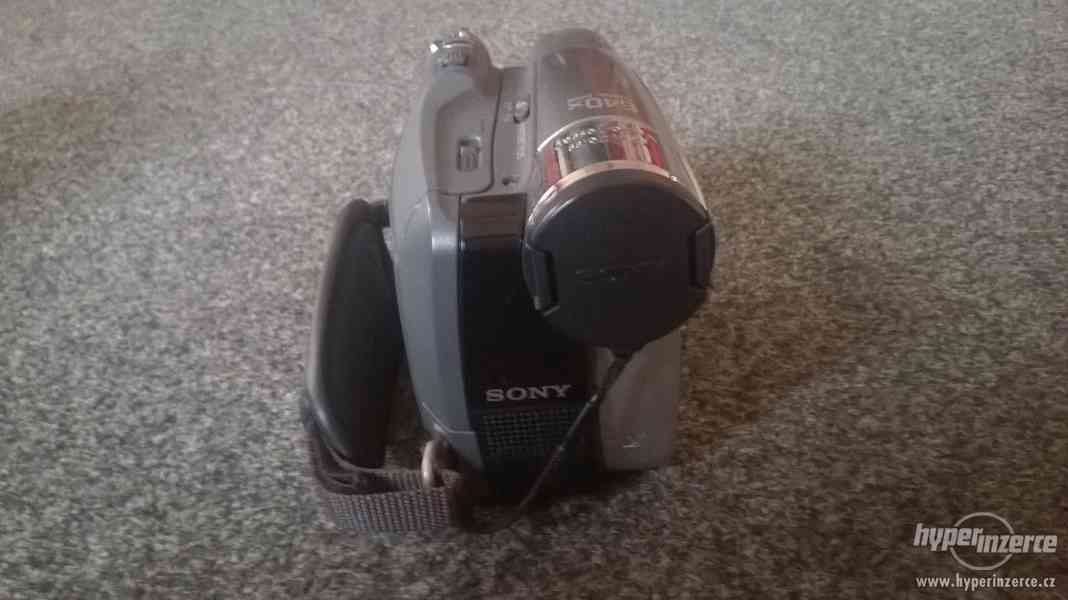 Kamera Sony mini DV Handycam LCD ,skoro nepoužívaná !! - foto 2
