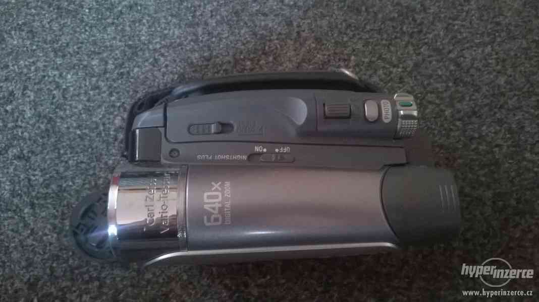 Kamera Sony mini DV Handycam LCD ,skoro nepoužívaná !! - foto 7