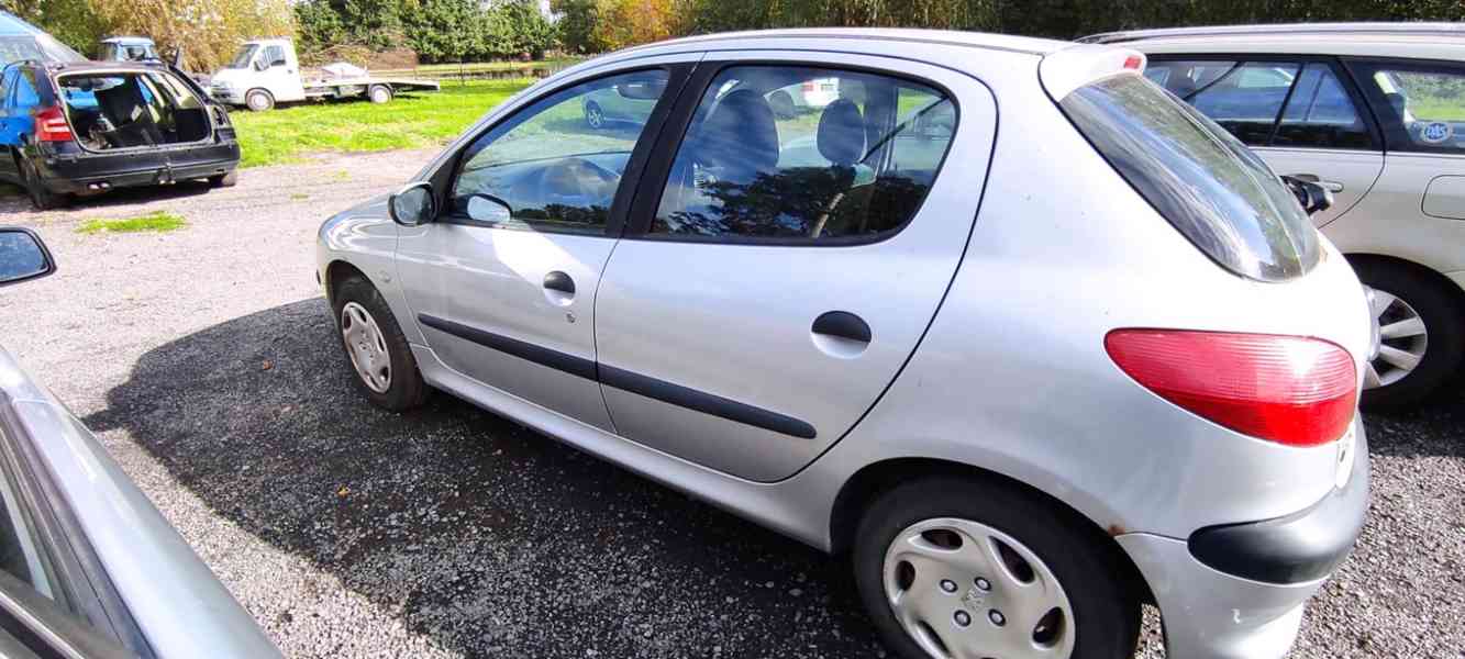 Prodám díly z Peugeot 206,1.4 55kW,2000,KFX - foto 2