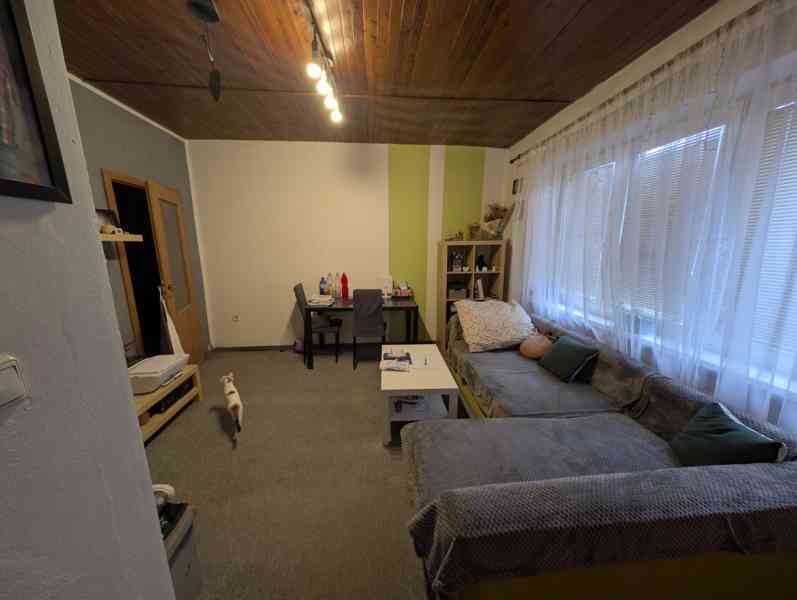 Prodej 1/2 RD se samostatnou BJ 3+1 s garáží, sklepem a 2+kk - foto 7