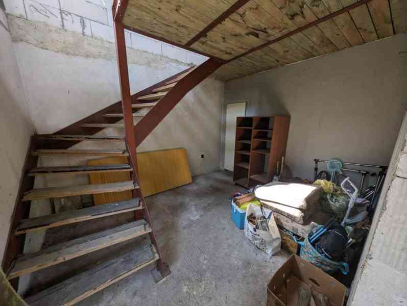 Prodej 1/2 RD se samostatnou BJ 3+1 s garáží, sklepem a 2+kk - foto 21