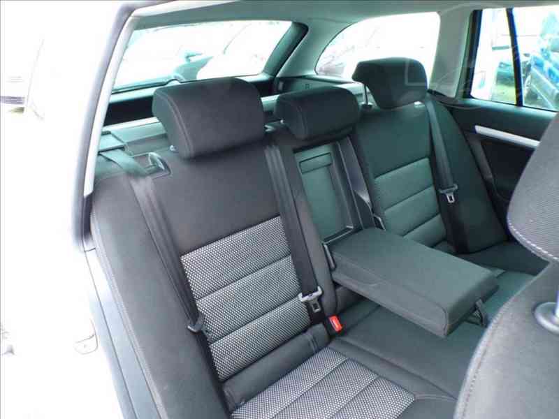 Škoda Octavia 2,0 TDI 4x4,Scout - foto 11
