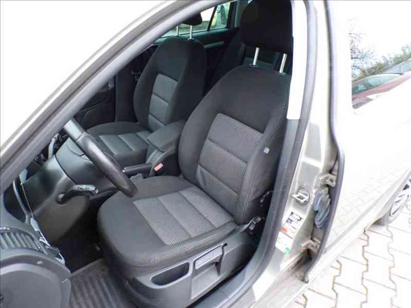 Škoda Octavia 2,0 TDI 4x4,Scout - foto 7