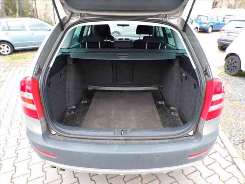 Škoda Octavia 2,0 TDI 4x4,Scout - foto 10