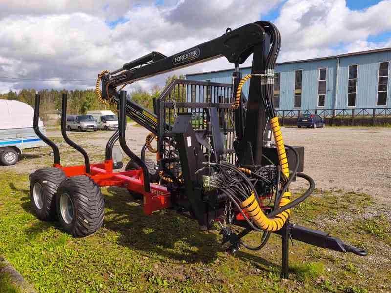 Lesnický přívěs Forester FT-9 s jeřábem FC-67L - foto 2
