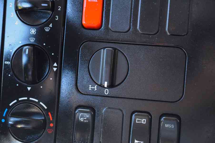 MERCEDES BENZ AXOR 1824 TŘÍSTRANNÝ SKLÁPĚČ - VYKLÁPĚČ EURO5 - foto 51