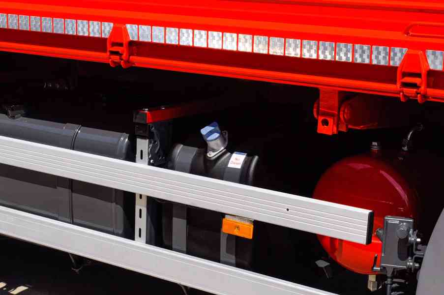 MERCEDES BENZ AXOR 1824 TŘÍSTRANNÝ SKLÁPĚČ - VYKLÁPĚČ EURO5 - foto 14