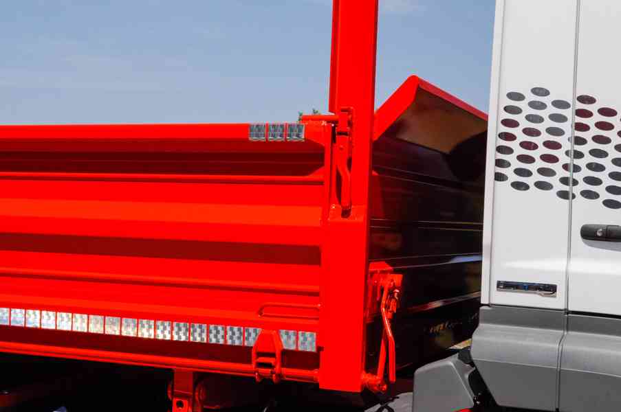MERCEDES BENZ AXOR 1824 TŘÍSTRANNÝ SKLÁPĚČ - VYKLÁPĚČ EURO5 - foto 13