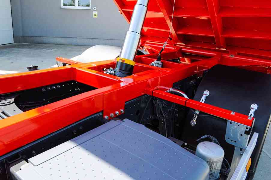 MERCEDES BENZ AXOR 1824 TŘÍSTRANNÝ SKLÁPĚČ - VYKLÁPĚČ EURO5 - foto 87