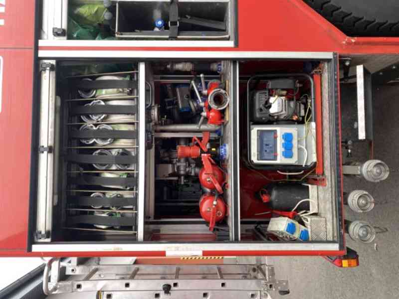 Požární vůz VOLVO FM9 340 – 22 tis. km – aukce  - foto 12