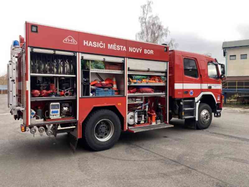 Požární vůz VOLVO FM9 340 – 22 tis. km – aukce  - foto 11