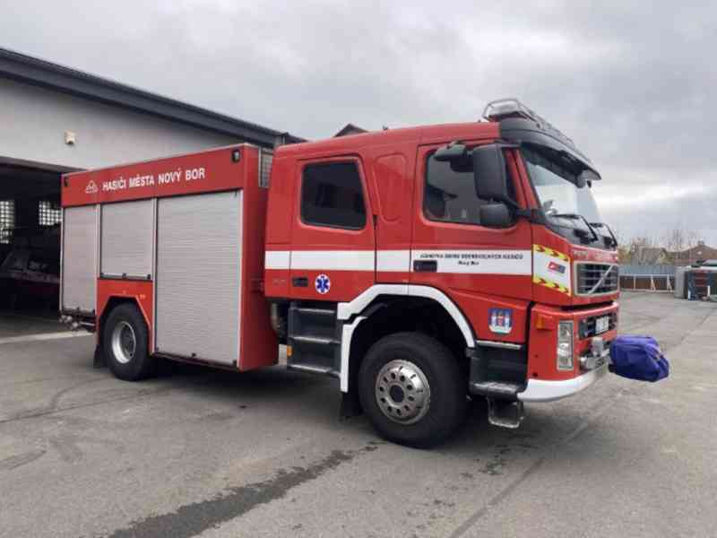 Požární vůz VOLVO FM9 340 – 22 tis. km – aukce  - foto 2