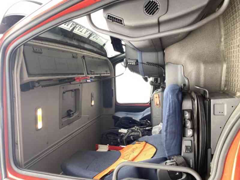 Požární vůz VOLVO FM9 340 – 22 tis. km – aukce  - foto 13
