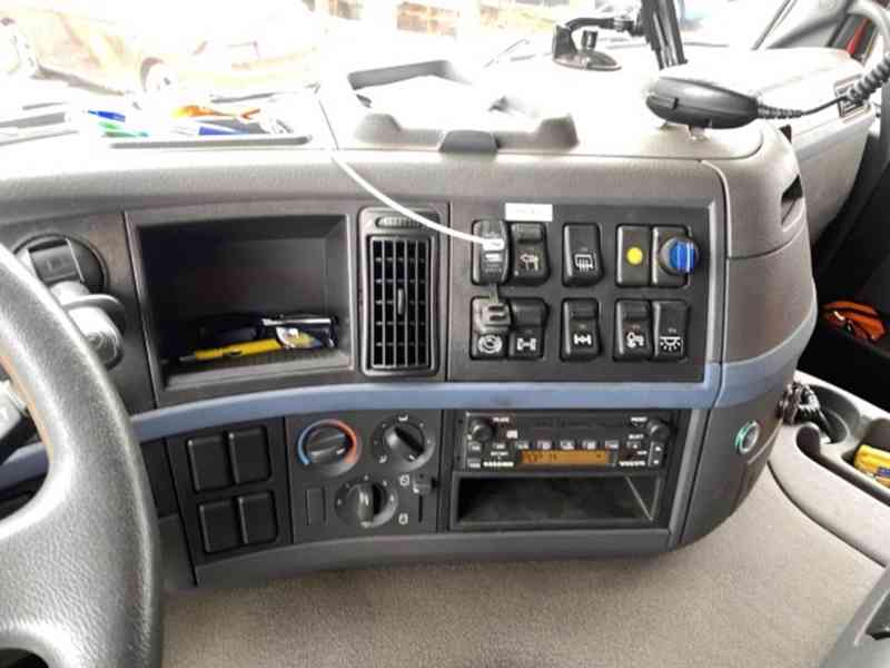 Požární vůz VOLVO FM9 340 – 22 tis. km – aukce  - foto 24