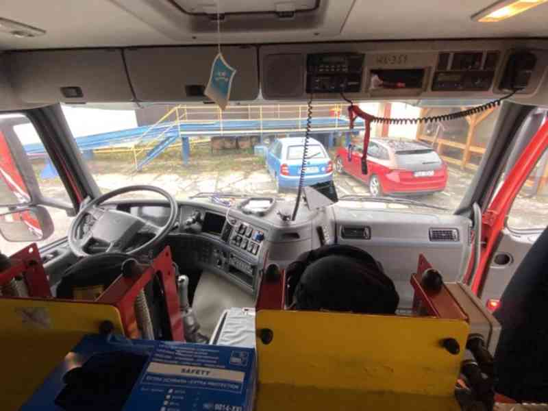 Požární vůz VOLVO FM9 340 – 22 tis. km – aukce  - foto 16