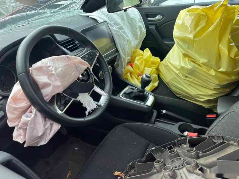 Renault Captur II 1.0 67KW Rok 2021 čr doklady - foto 7