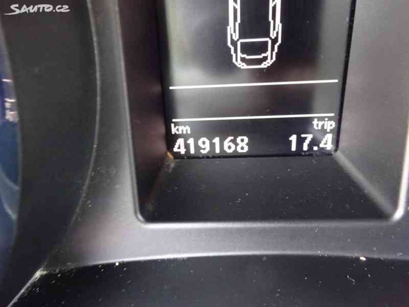 Škoda Superb 2.0 TDI r.v.2012 - foto 7