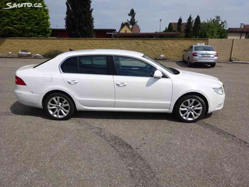 Škoda Superb 2.0 TDI r.v.2012 - foto 3