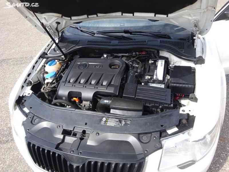 Škoda Superb 2.0 TDI r.v.2012 - foto 18