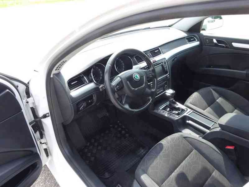Škoda Superb 2.0 TDI r.v.2012 - foto 5