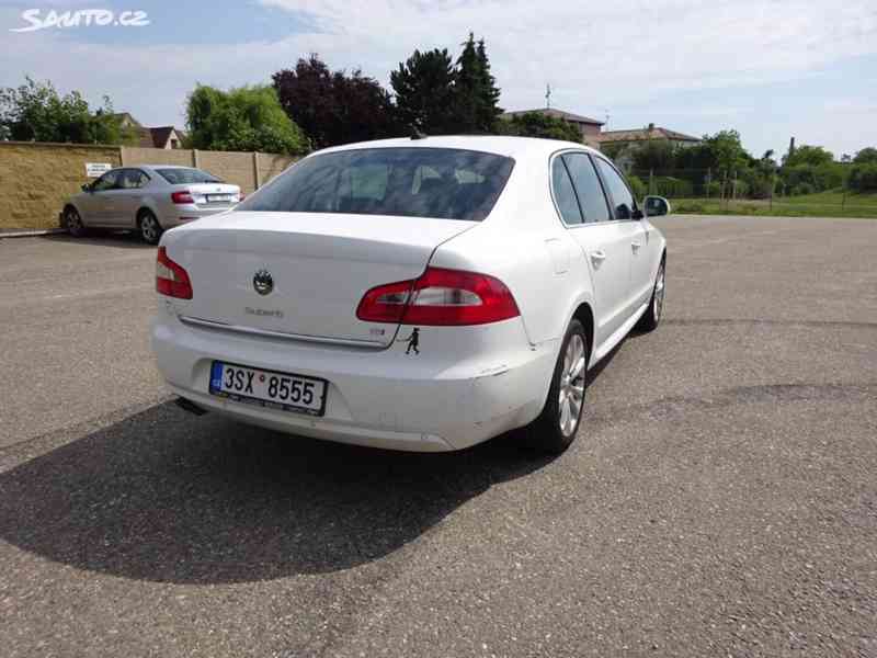 Škoda Superb 2.0 TDI r.v.2012 - foto 4