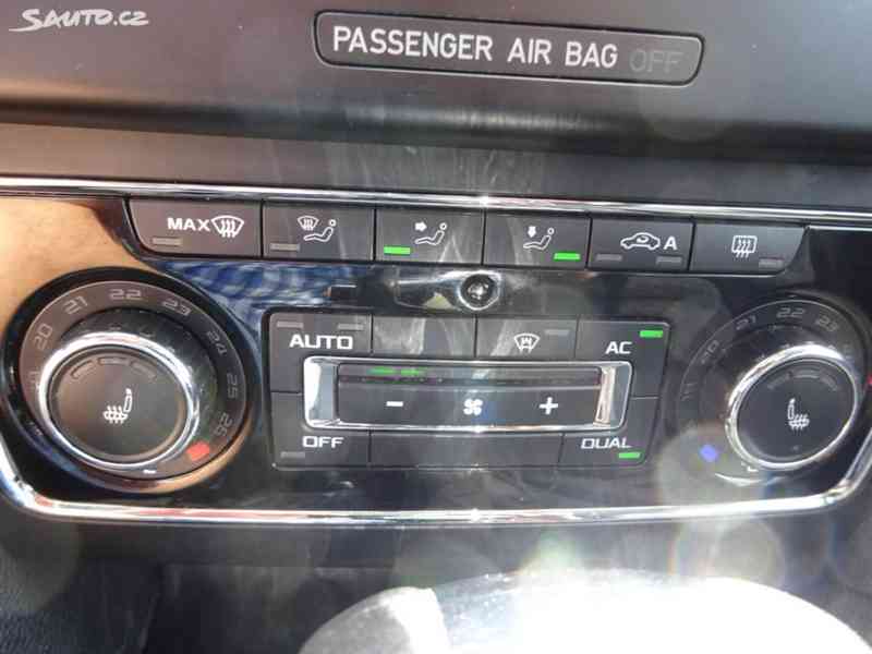 Škoda Superb 2.0 TDI r.v.2012 - foto 12