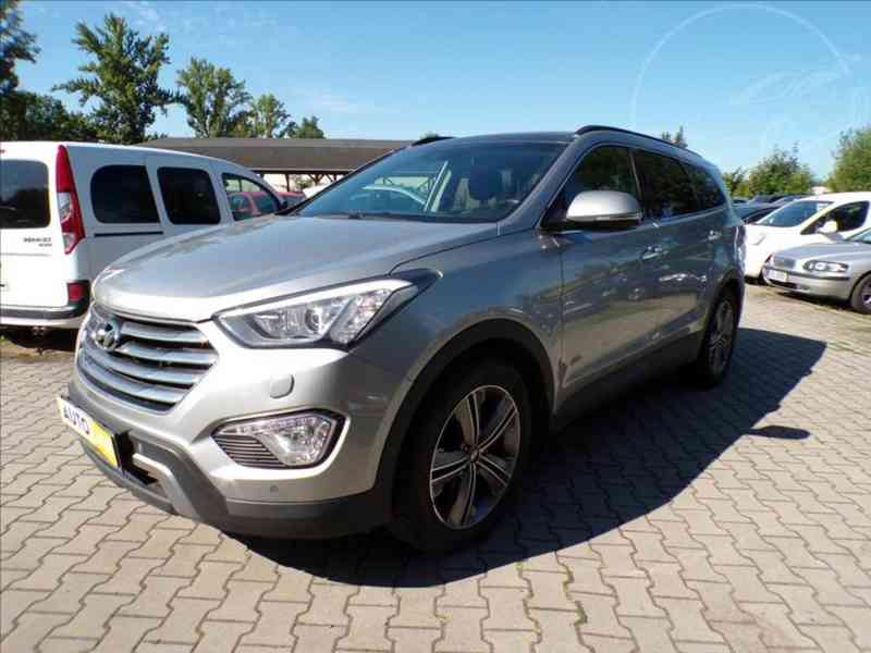 Hyundai Grand Santa Fe 2,2 CRDI 7 MÍST,TAŽNÉ ZAŘÍZENÍ - foto 2