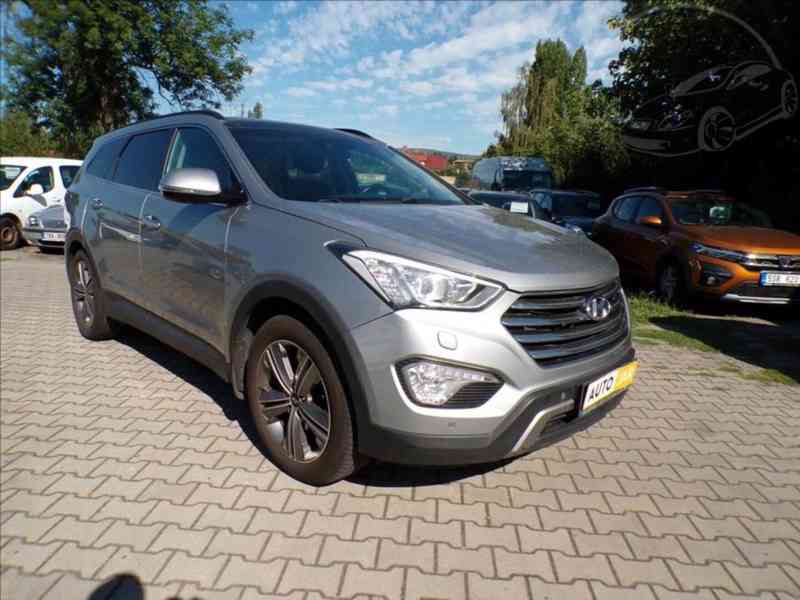 Hyundai Grand Santa Fe 2,2 CRDI 7 MÍST,TAŽNÉ ZAŘÍZENÍ - foto 1