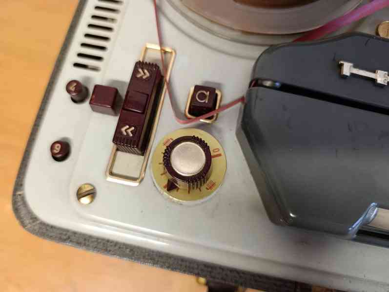 Kotoučový magnetofon TESLA SONET DUO  s obalem. - foto 16