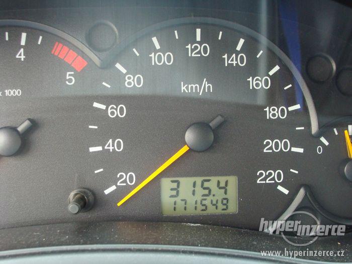 Ford Focus kombi 1,8 TDCi, r.v. 2003 - foto 6