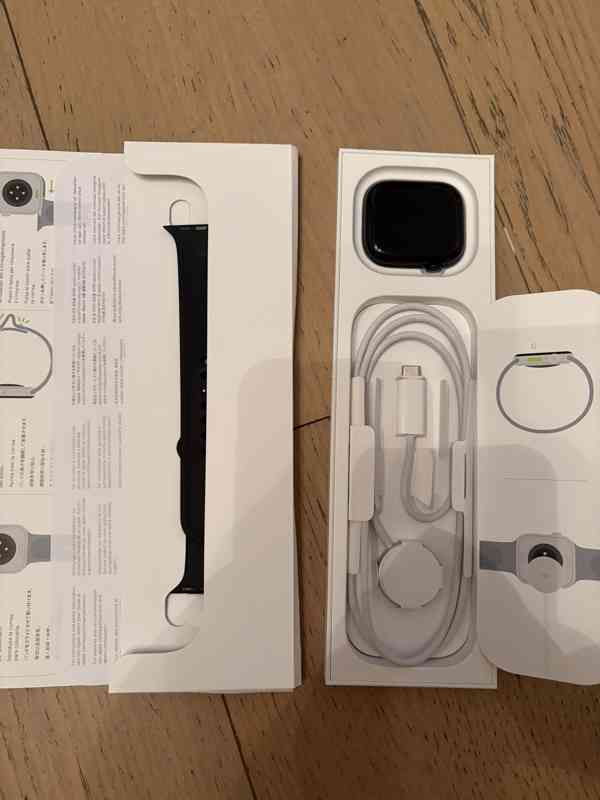 Zánovní Apple Watch 10 Black 46mm - kompletní balení - foto 1