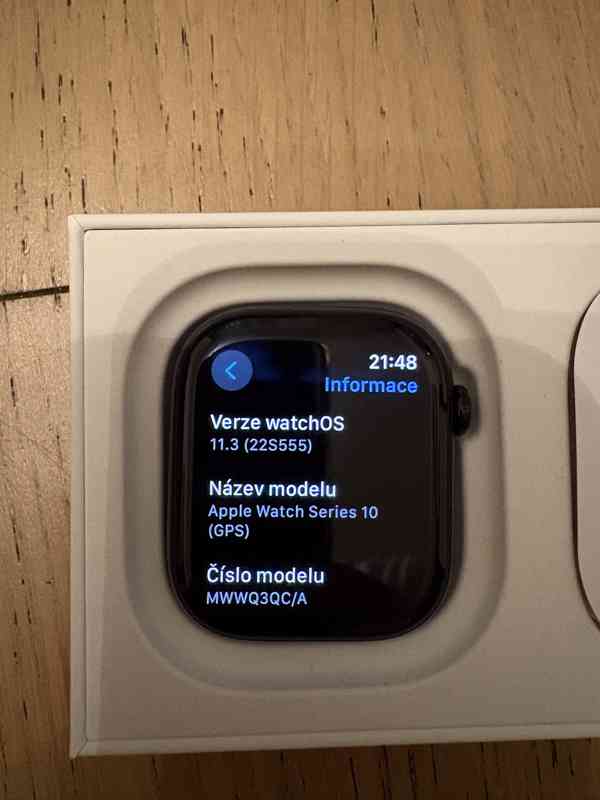 Zánovní Apple Watch 10 Black 46mm - kompletní balení - foto 3