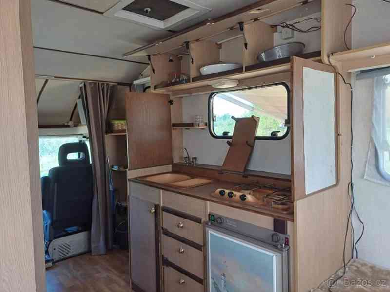 Citroën 2,5   Obytňák - foto 9