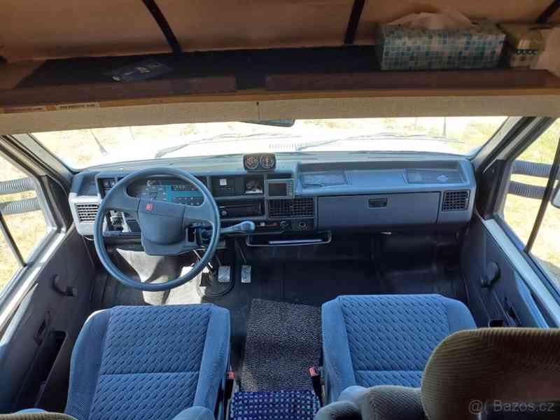 Citroën 2,5   Obytňák - foto 13