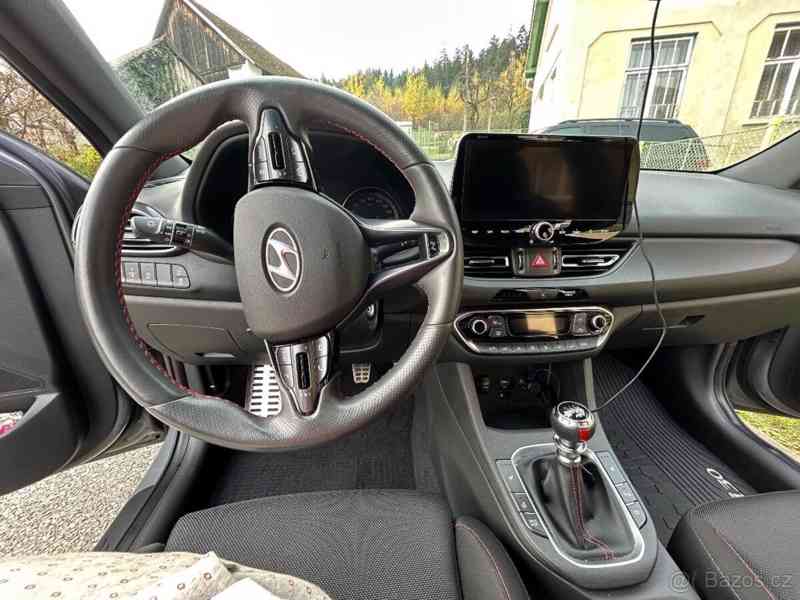 Hyundai i30 1,5 - foto 10