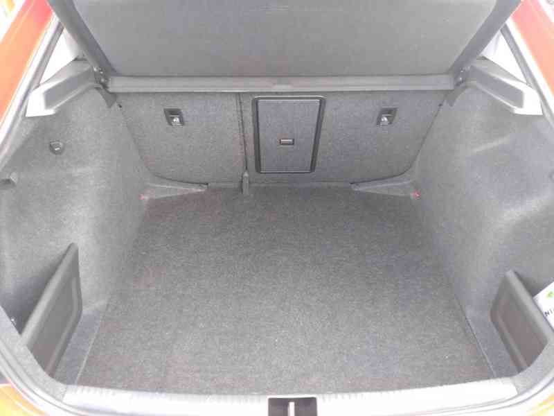 ŠKODA RAPID 1.0 TSI AMBITION 98000 KM - foto 29