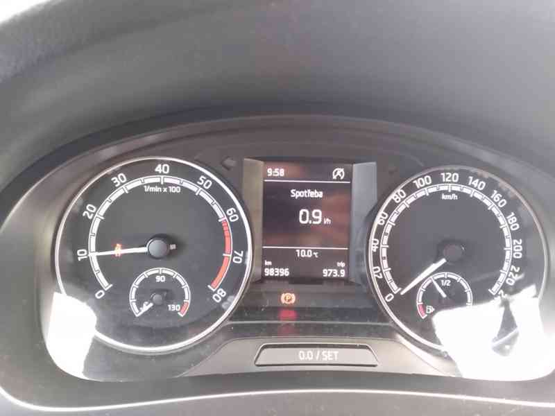 ŠKODA RAPID 1.0 TSI AMBITION 98000 KM - foto 17