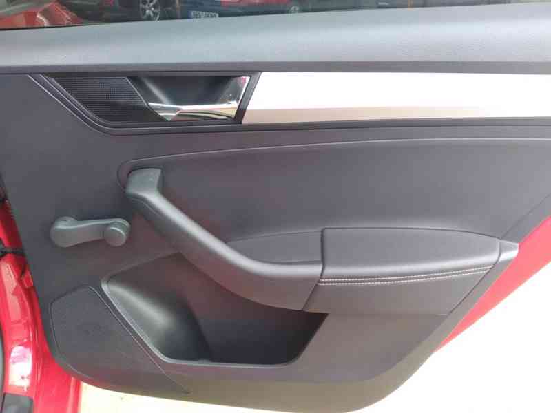 ŠKODA RAPID 1.0 TSI AMBITION 98000 KM - foto 35