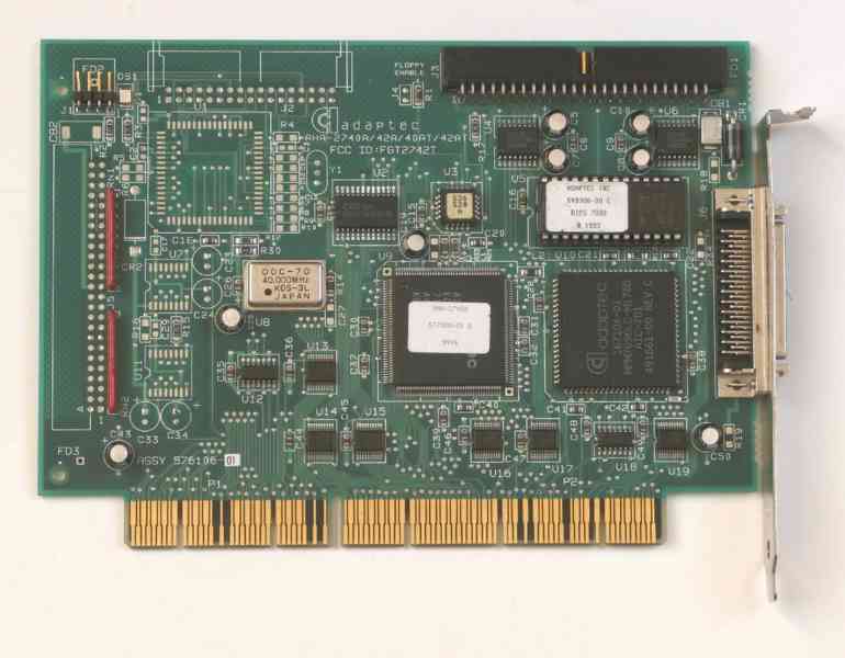 SCSI řadič Adaptec