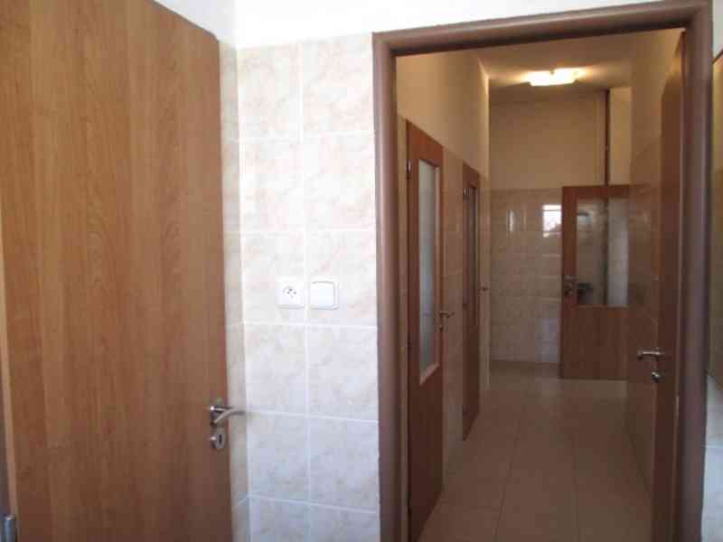 Prodej budovy 887m2, parkování, Ptácká, Mladá Boleslav - foto 13