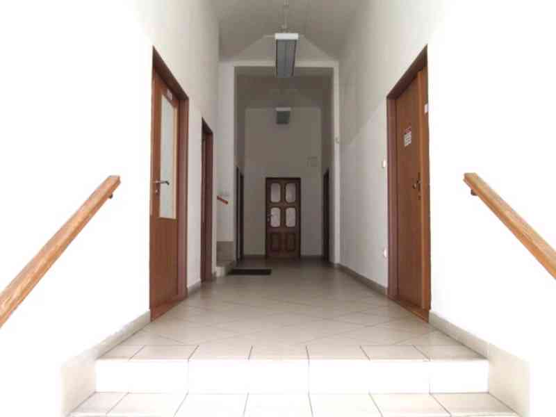 Prodej budovy 887m2, parkování, Ptácká, Mladá Boleslav - foto 4