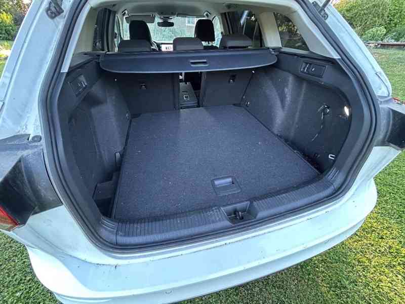 Volkswagen Golf 2,0 - foto 3