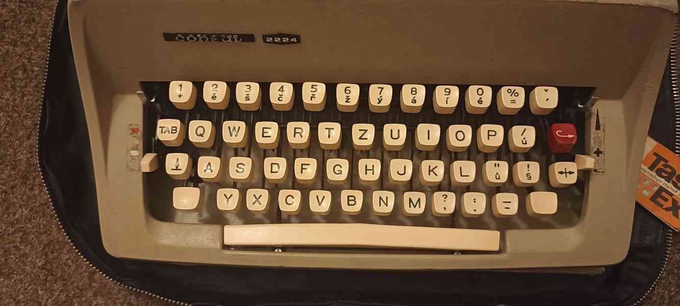 Psací stroj CONSUL 2224 - foto 3