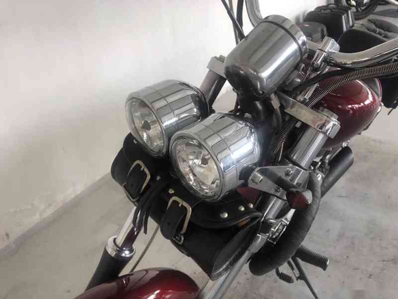 Suzuki VS 750 Intruder - foto 9