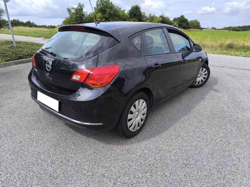 Opel Astra 1.4 16V Cosmo - foto 4