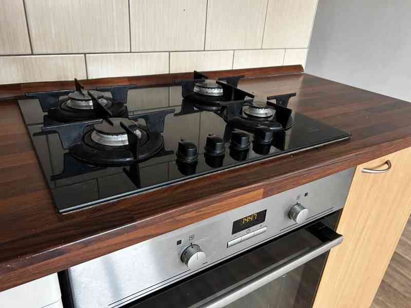 Pronájem bytu 2+kk 40 m² - foto 4