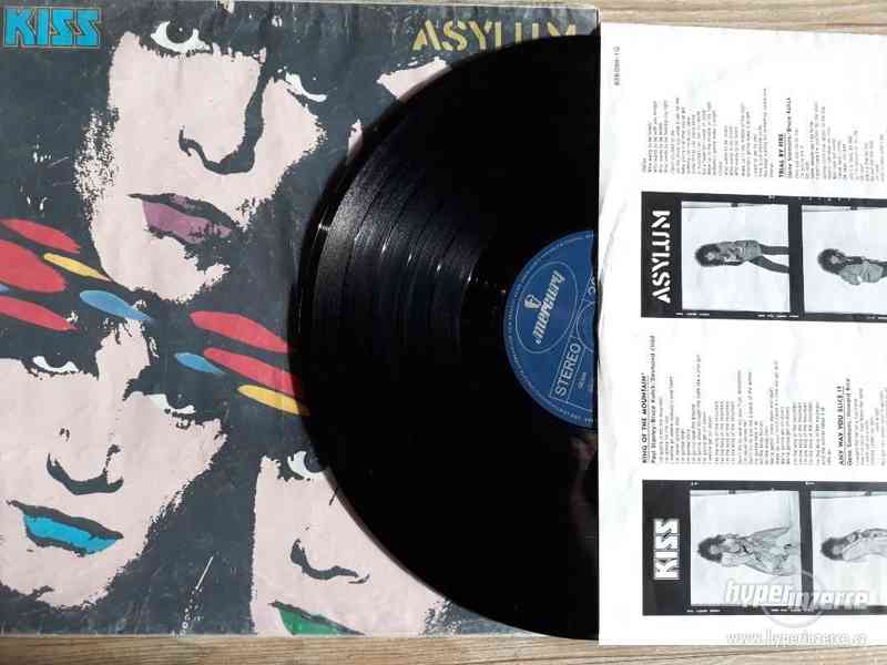 LP KISS Asylum (1985) - foto 1