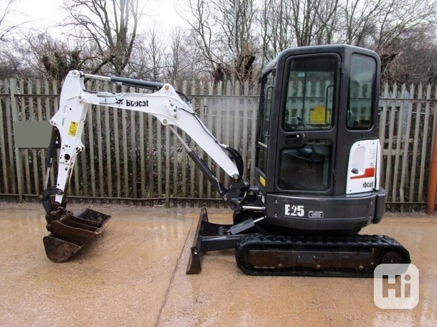 Minibagr Bobcat E.2x55e - velmi dobrý stav - foto 1