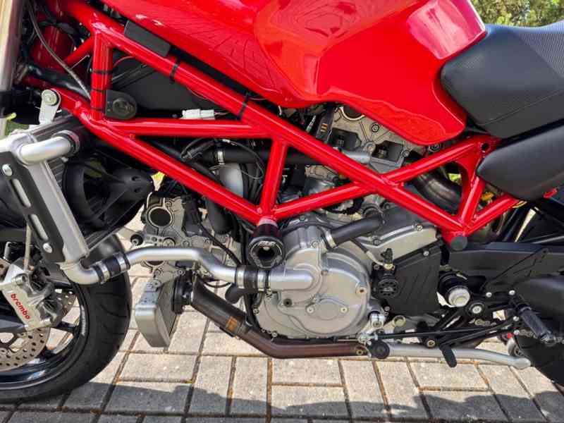 Ducati Monster S4R 998 Testastretta - foto 12