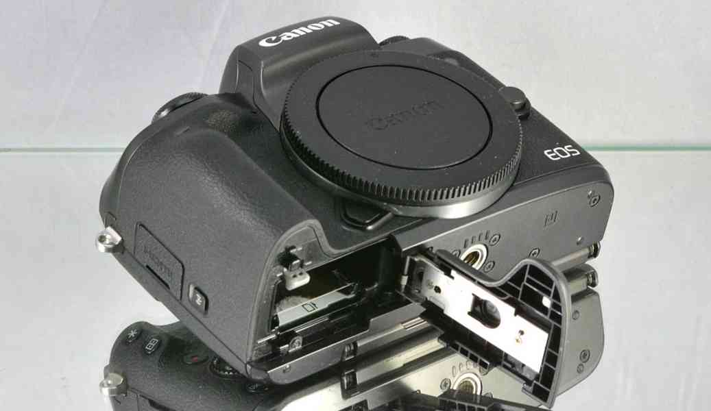 Canon EOS M5 **24,2Mpx APS-C CMOS*Full HDV*WIFI* 1200 exp. - foto 5